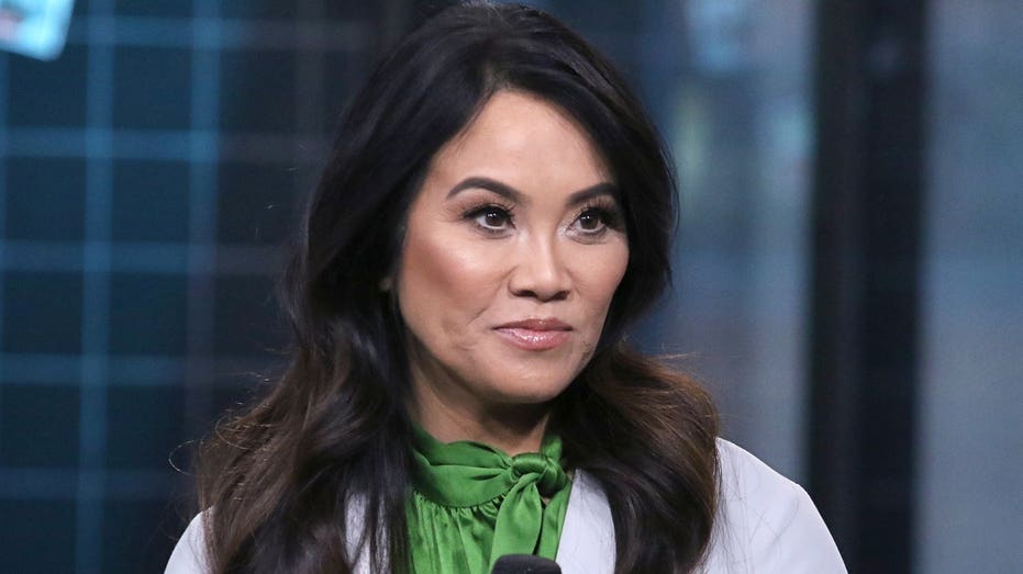 Reality star Dr Pimple Popper suffered a stroke while filming her show, says part of her brain 'died' Melbourne Accountant